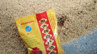 用白酒廠釀酒設(shè)備蒸固態(tài)酒時，操作不當造成的損失超乎你想象